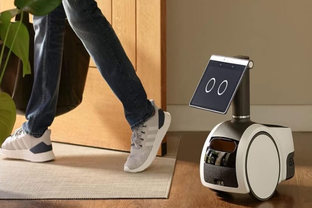 Amazon Astro Robot Review: Is the Home Assistant Hype Worth It?